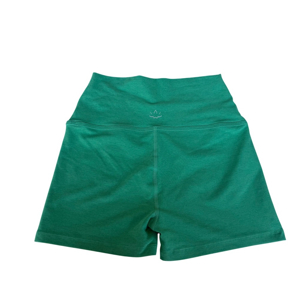 Beyond Yoga Green Women's Shorts - Picture 8 of 10